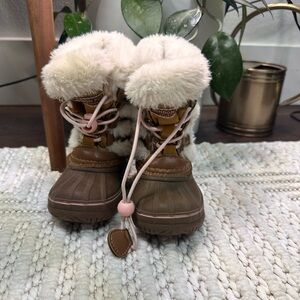 Sorel Tan and White Fur-Lined Winter Boots